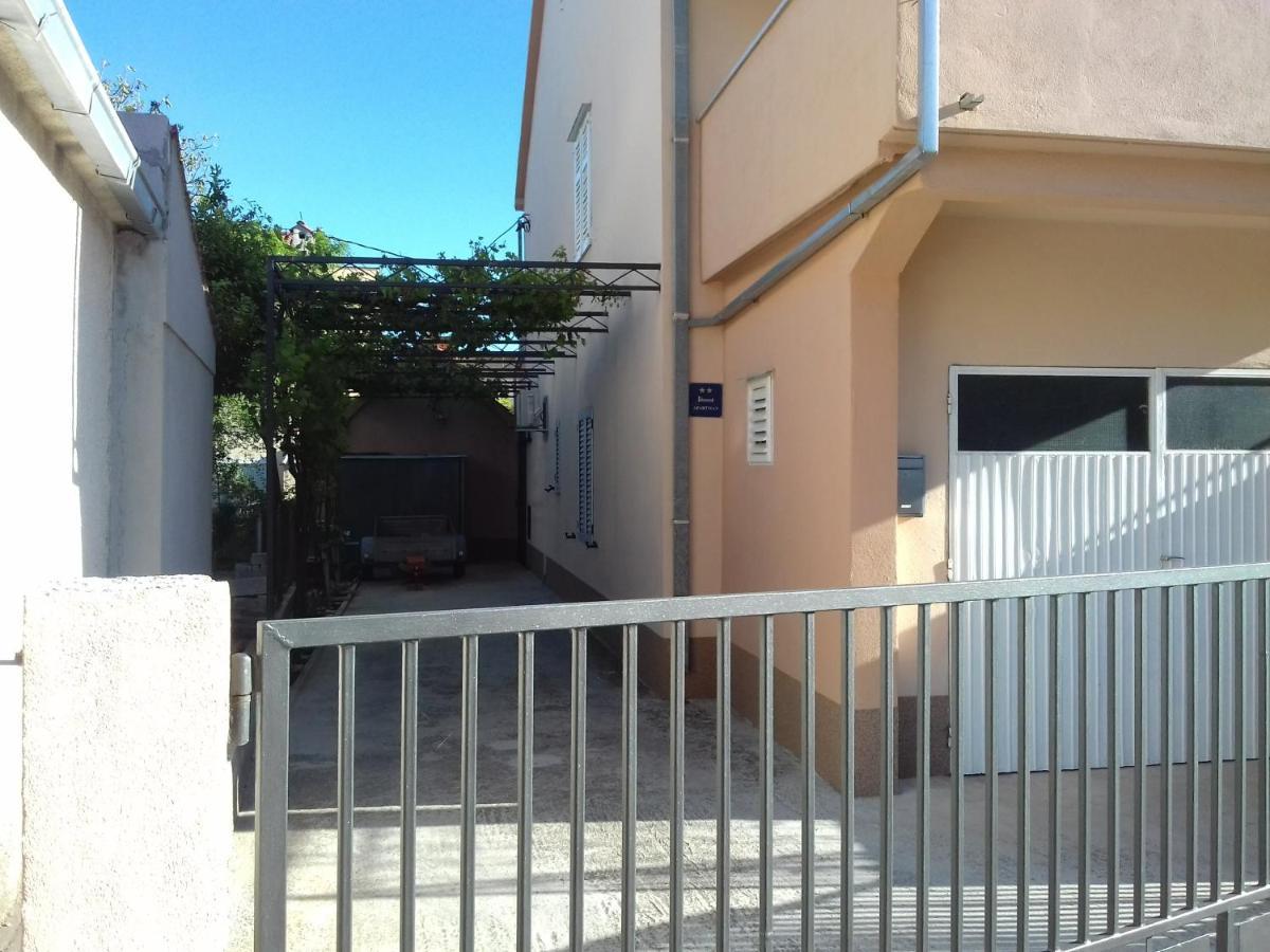 Apartman Iva Apartment Kaštela Exterior foto
